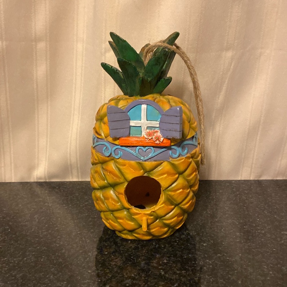 Pineapple Bird Feeder Garden Decor